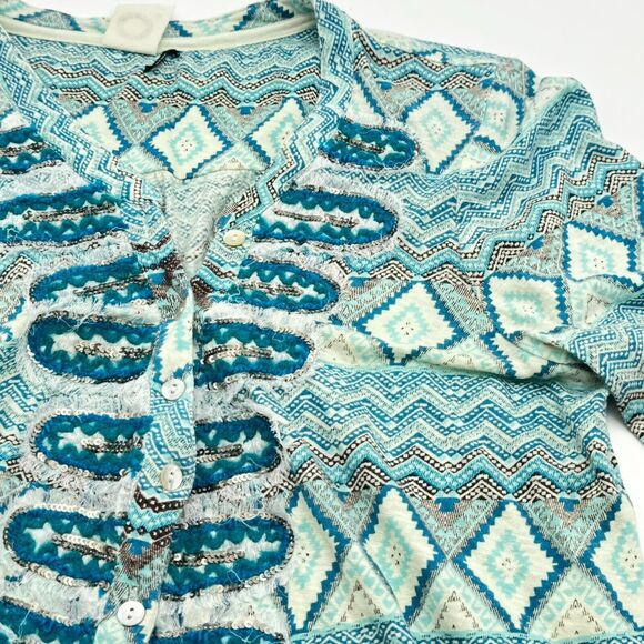 ANTHROPOLOGIE AKEMI & KIN Large Blue Diamond Print Boho Roll Tab Embellished Top - Picture 4 of 10